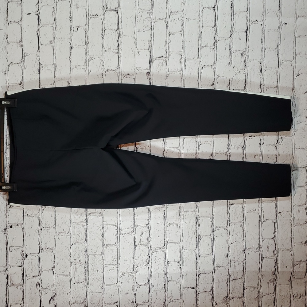 Athleta Interstellar Tight Black & White Size 6 EUC - Picture 7 of 12